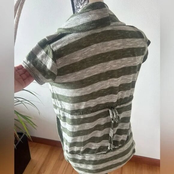 POETRY Brand. Size S/M cardigan. Drawstring waist that cinches at the back. - Picture 4 of 6